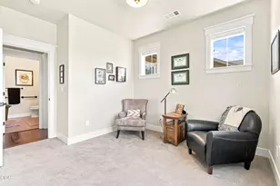541 Bridge Creek Dr, Central Point, OR 97502 - Photo 29