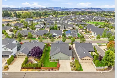 541 Bridge Creek Drive, Central Point, OR 97502 - Photo 45