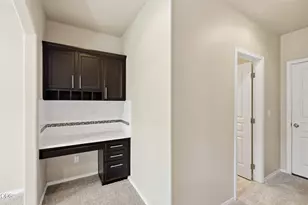 21141 SE Azalia Ave, Bend, OR 97702 - Photo 25