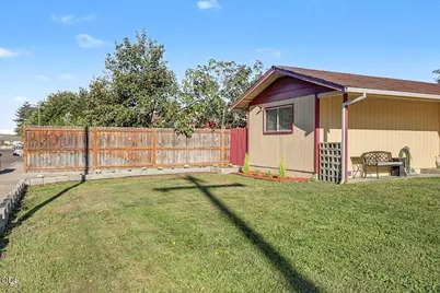 2633 Fenton Street, White City, OR 97503 - Photo 3