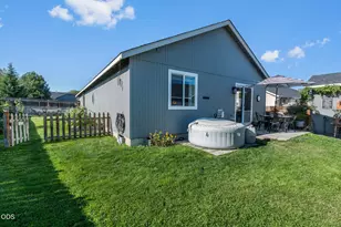 495 NE Spruce Ct, Redmond, OR 97756 - Photo 21