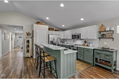 495 NE Spruce Court, Redmond, OR 97756 - Photo 3