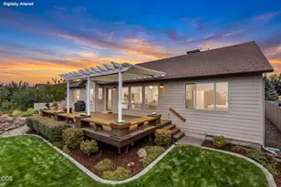 2635 NW Canyon Dr, Redmond, OR 97756 - Photo 3