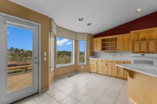 2635 NW Canyon Dr, Redmond, OR 97756 - Photo 13