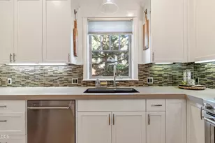1657 NW Mt Washington, Bend, OR 97703 - Photo 9
