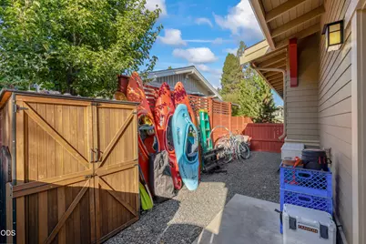 1657 NW Mt Washington, Bend, OR 97703 - Photo 25