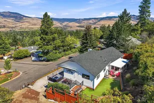 1750 Crestview Dr, Ashland, OR 97520 - Photo 35