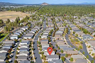 61066 SE Sydney Harbor Dr, Bend, OR 97702 - Photo 39
