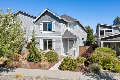 61066 SE Sydney Harbor Drive, Bend, OR 97702 - Photo 3