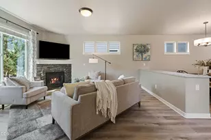 61066 SE Sydney Harbor Dr, Bend, OR 97702 - Photo 7