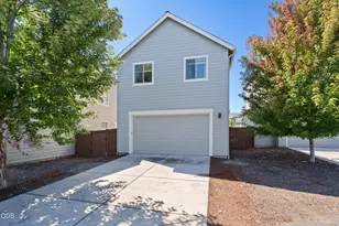61066 SE Sydney Harbor Dr, Bend, OR 97702 - Photo 35