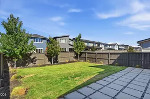 20732 SE Iron Horse Ln, Bend, OR 97702 - Photo 33