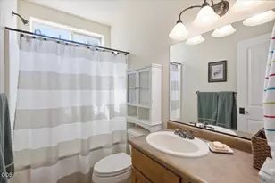 334 Hanby Ln, Cave Junction, OR 97523 - Photo 19