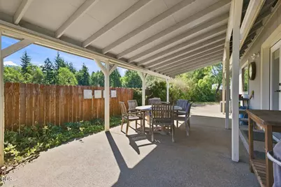334 Hanby Lane, Cave Junction, OR 97523 - Photo 3