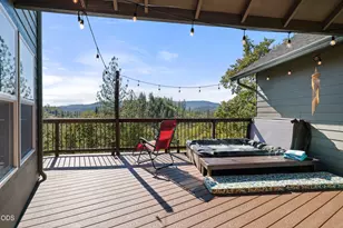 33 Quail Run Dr, Shady Cove, OR 97539 - Photo 33