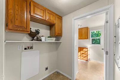 5550 Demaray Drive, Grants Pass, OR 97527 - Photo 11