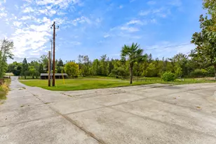 5550 Demaray Dr, Grants Pass, OR 97527 - Photo 27