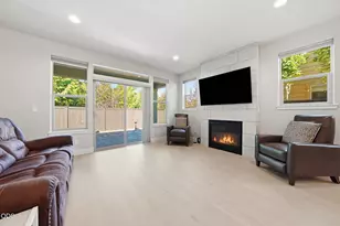 63128 NW Via Cambria, Bend, OR 97703 - Photo 9