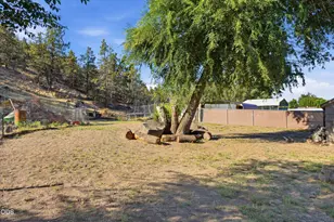 2460 S Melrose Dr, Prineville, OR 97754 - Photo 17