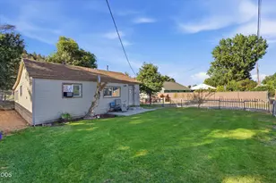 2460 S Melrose Dr, Prineville, OR 97754 - Photo 15