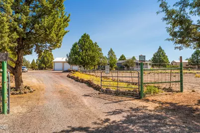 11083 SW Peninsula Drive, Terrebonne, OR 97760 - Photo 7