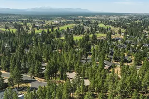 19492 Bainbridge Ct, Bend, OR 97702 - Photo 57