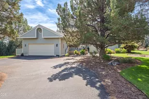 2340 Condor Dr, Redmond, OR 97756 - Photo 3
