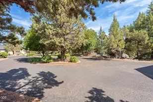 2340 Condor Dr, Redmond, OR 97756 - Photo 7