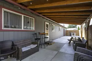 401 Morningside St, Medford, OR 97501 - Photo 17