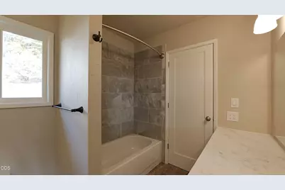 5015 Highway 227, Trail, OR 97541 - Photo 19