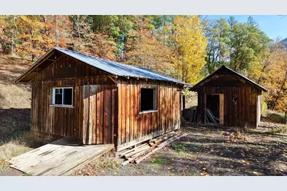 5015 Highway 227, Trail, OR 97541 - Photo 5