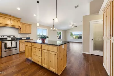425 SE Cadet Court, Grants Pass, OR 97527 - Photo 13