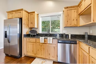 425 SE Cadet Court, Grants Pass, OR 97527 - Photo 9