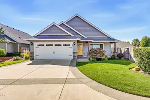 425 SE Cadet Ct, Grants Pass, OR 97527 - Photo 1