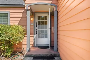 625 S Holly St, Medford, OR 97501 - Photo 5