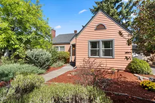 625 S Holly St, Medford, OR 97501 - Photo 3
