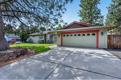 60947 Garnet Street, Bend, OR 97702 - Photo 3