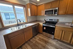 1826 Northwood Dr, Central Point, OR 97502 - Photo 3