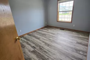 1826 Northwood Dr, Central Point, OR 97502 - Photo 9