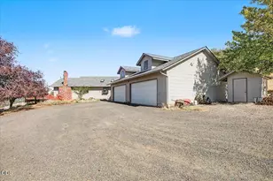 6590 Hillcrest Rd, Medford, OR 97504 - Photo 97