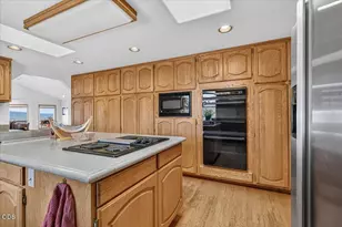 6590 Hillcrest Rd, Medford, OR 97504 - Photo 21