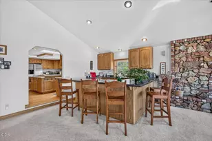 6590 Hillcrest Rd, Medford, OR 97504 - Photo 17