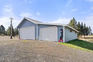 44220 Cowboy Hill Ln, Chiloquin, OR 97624 - Photo 39