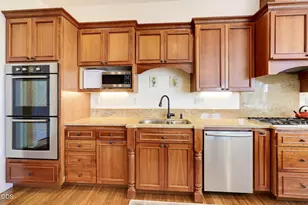 401 Stanford Ave, Medford, OR 97504 - Photo 21