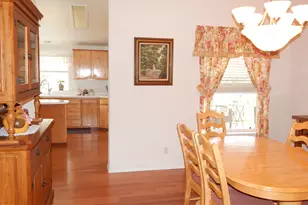 130 Riverview Cir, Shady Cove, OR 97539 - Photo 11