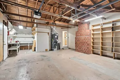 133 S Church Street, Phoenix, OR 97535 - Photo 23