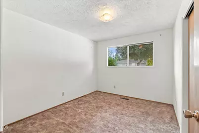 133 S Church Street, Phoenix, OR 97535 - Photo 17