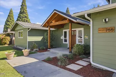 755 S 4th Street, Central Point, OR 97502 - Photo 3