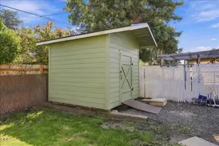 755 S 4th St, Central Point, OR 97502 - Photo 25