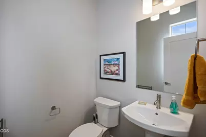 3716 NE Petrosa Avenue, Bend, OR 97701 - Photo 17